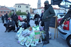 Colletta mangimi per animali terremotati in Croazia